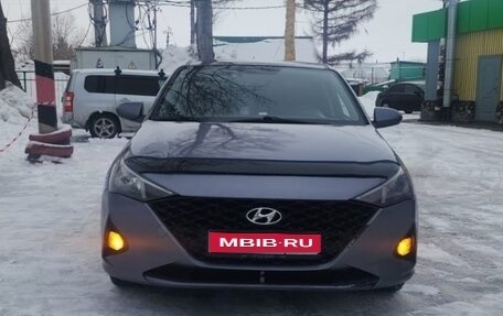 Hyundai Solaris II рестайлинг, 2018 год, 690 000 рублей, 1 фотография