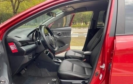 Toyota Yaris XP150 рестайлинг, 2021 год, 1 200 000 рублей, 8 фотография