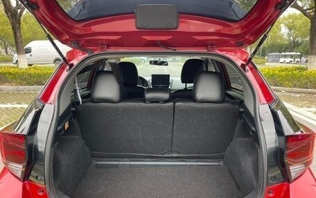 Toyota Yaris XP150 рестайлинг, 2021 год, 1 200 000 рублей, 16 фотография