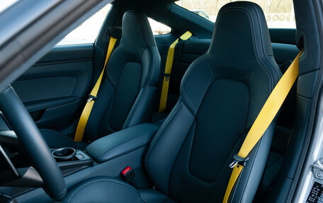 Porsche 911, 2022 год, 24 000 000 рублей, 15 фотография