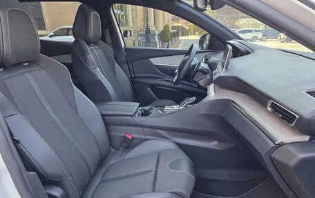 Peugeot 3008 II, 2022 год, 1 690 000 рублей, 9 фотография