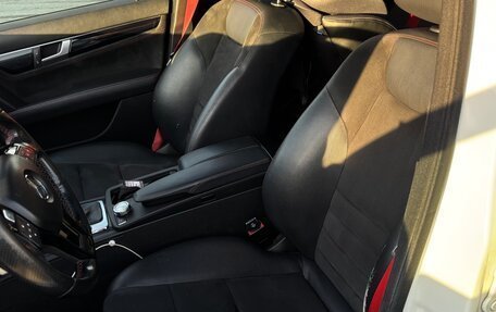 Mercedes-Benz C-Класс, 2013 год, 1 350 000 рублей, 33 фотография