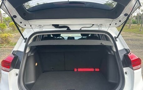 Chevrolet Tracker, 2022 год, 1 080 007 рублей, 16 фотография