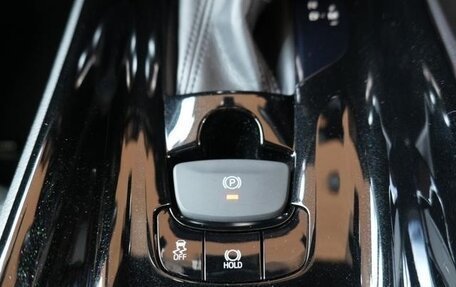 Toyota C-HR I рестайлинг, 2017 год, 1 340 000 рублей, 29 фотография