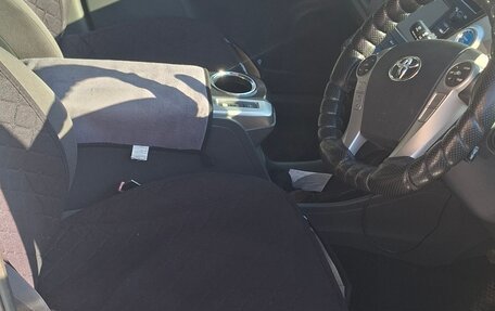 Toyota Prius Alpha I (ZVW40/41), 2011 год, 1 200 000 рублей, 9 фотография