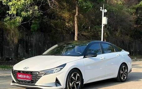 Hyundai Elantra, 2022 год, 1 580 000 рублей, 1 фотография