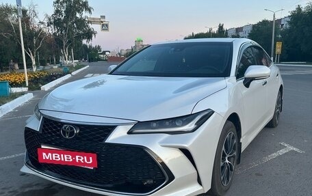 Toyota Avalon, 2022 год, 3 385 000 рублей, 2 фотография