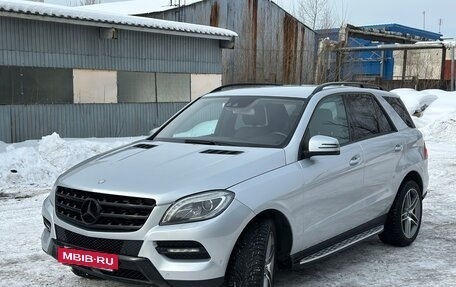 Mercedes-Benz M-Класс, 2013 год, 2 050 000 рублей, 3 фотография