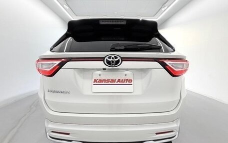 Toyota Harrier, 2019 год, 1 990 000 рублей, 7 фотография