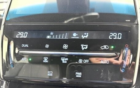 Toyota Harrier, 2019 год, 1 990 000 рублей, 19 фотография