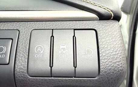 Toyota Harrier, 2019 год, 1 990 000 рублей, 24 фотография