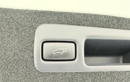 Toyota Harrier, 2019 год, 1 990 000 рублей, 29 фотография