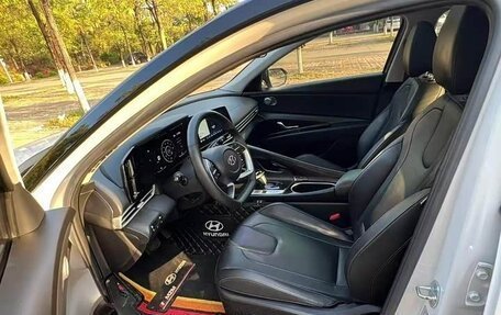 Hyundai Elantra, 2022 год, 1 580 000 рублей, 9 фотография