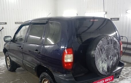 Chevrolet Niva I рестайлинг, 2005 год, 340 000 рублей, 2 фотография