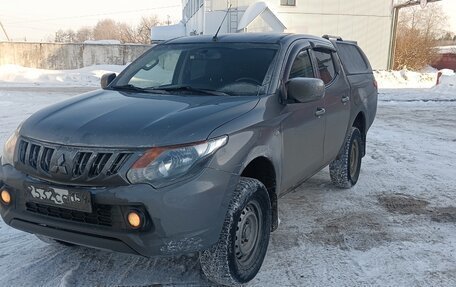 Mitsubishi L200 IV рестайлинг, 2017 год, 1 600 000 рублей, 2 фотография