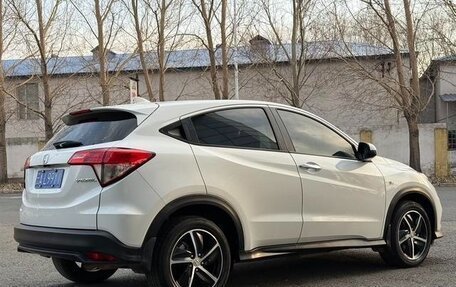 Honda Vezel, 2022 год, 1 750 007 рублей, 6 фотография
