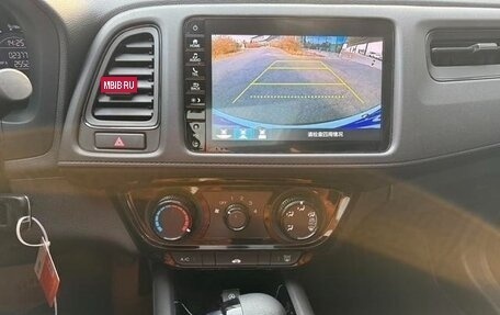 Honda Vezel, 2022 год, 1 750 007 рублей, 14 фотография