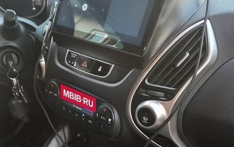 Hyundai ix35 I рестайлинг, 2013 год, 1 300 000 рублей, 13 фотография