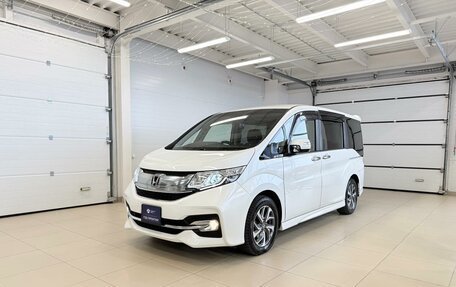 Honda Stepwgn IV, 2016 год, 2 149 900 рублей, 2 фотография