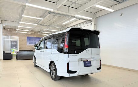 Honda Stepwgn IV, 2016 год, 2 149 900 рублей, 4 фотография