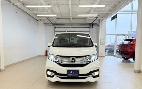 Honda Stepwgn IV, 2016 год, 2 149 900 рублей, 9 фотография
