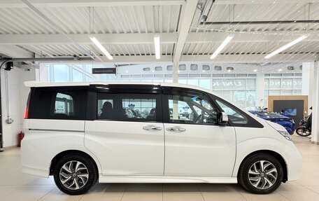 Honda Stepwgn IV, 2016 год, 2 149 900 рублей, 7 фотография