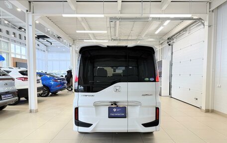 Honda Stepwgn IV, 2016 год, 2 149 900 рублей, 5 фотография