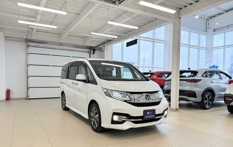 Honda Stepwgn IV, 2016 год, 2 149 900 рублей, 8 фотография