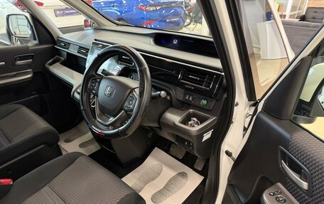 Honda Stepwgn IV, 2016 год, 2 149 900 рублей, 10 фотография