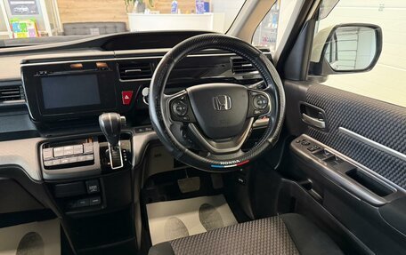 Honda Stepwgn IV, 2016 год, 2 149 900 рублей, 15 фотография