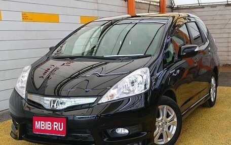Honda Fit Shuttle I рестайлинг, 2015 год, 710 000 рублей, 1 фотография