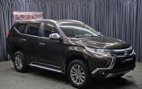 Mitsubishi Pajero Sport III рестайлинг, 2019 год, 3 249 000 рублей, 3 фотография
