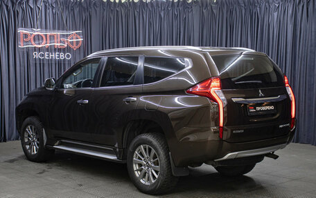 Mitsubishi Pajero Sport III рестайлинг, 2019 год, 3 249 000 рублей, 7 фотография