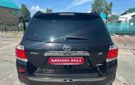 Toyota Highlander III, 2013 год, 1 250 000 рублей, 15 фотография