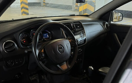 Renault Sandero II рестайлинг, 2015 год, 880 000 рублей, 7 фотография