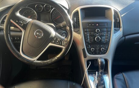 Opel Astra J, 2010 год, 620 000 рублей, 8 фотография