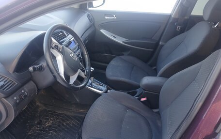 Hyundai Solaris II рестайлинг, 2013 год, 725 000 рублей, 4 фотография