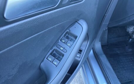 Volkswagen Jetta VI, 2013 год, 930 000 рублей, 7 фотография