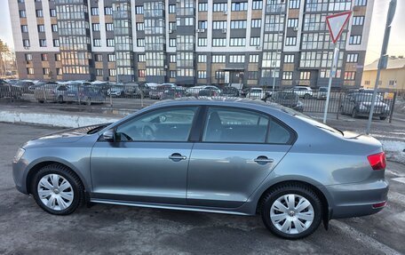 Volkswagen Jetta VI, 2013 год, 930 000 рублей, 3 фотография