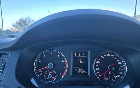 Volkswagen Jetta VI, 2013 год, 930 000 рублей, 11 фотография