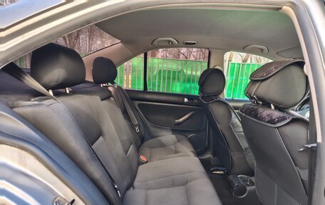 Volkswagen Bora, 2004 год, 450 000 рублей, 21 фотография