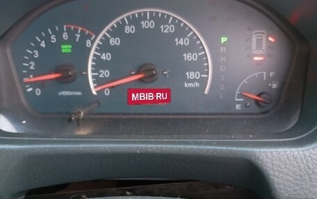 Mitsubishi Dion I рестайлинг, 2002 год, 650 000 рублей, 16 фотография