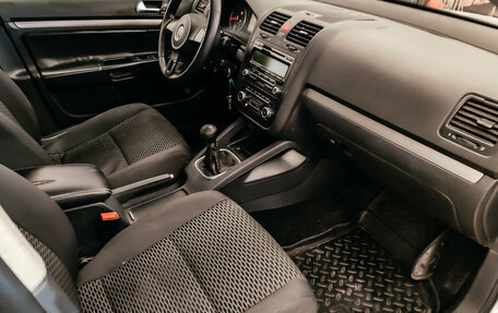 Volkswagen Jetta VI, 2010 год, 635 744 рублей, 14 фотография