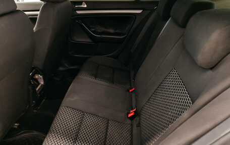 Volkswagen Jetta VI, 2010 год, 635 744 рублей, 15 фотография