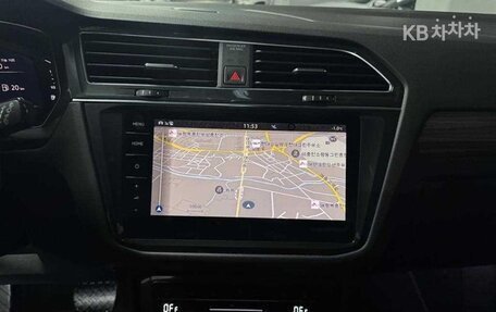 Volkswagen Tiguan II, 2022 год, 2 730 000 рублей, 11 фотография