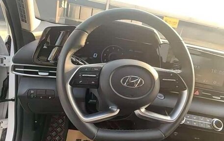 Hyundai Elantra, 2023 год, 1 300 153 рублей, 7 фотография