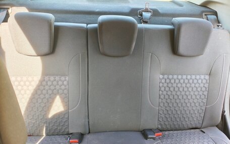 Renault Logan II, 2017 год, 900 000 рублей, 17 фотография