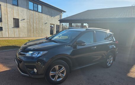 Toyota RAV4, 2014 год, 1 820 000 рублей, 2 фотография