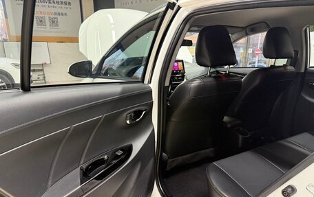 Toyota Yaris XP150 рестайлинг, 2022 год, 1 301 500 рублей, 4 фотография