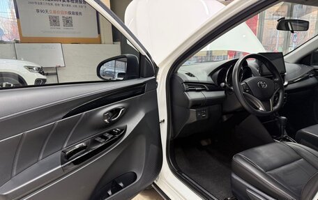 Toyota Yaris XP150 рестайлинг, 2022 год, 1 301 500 рублей, 6 фотография